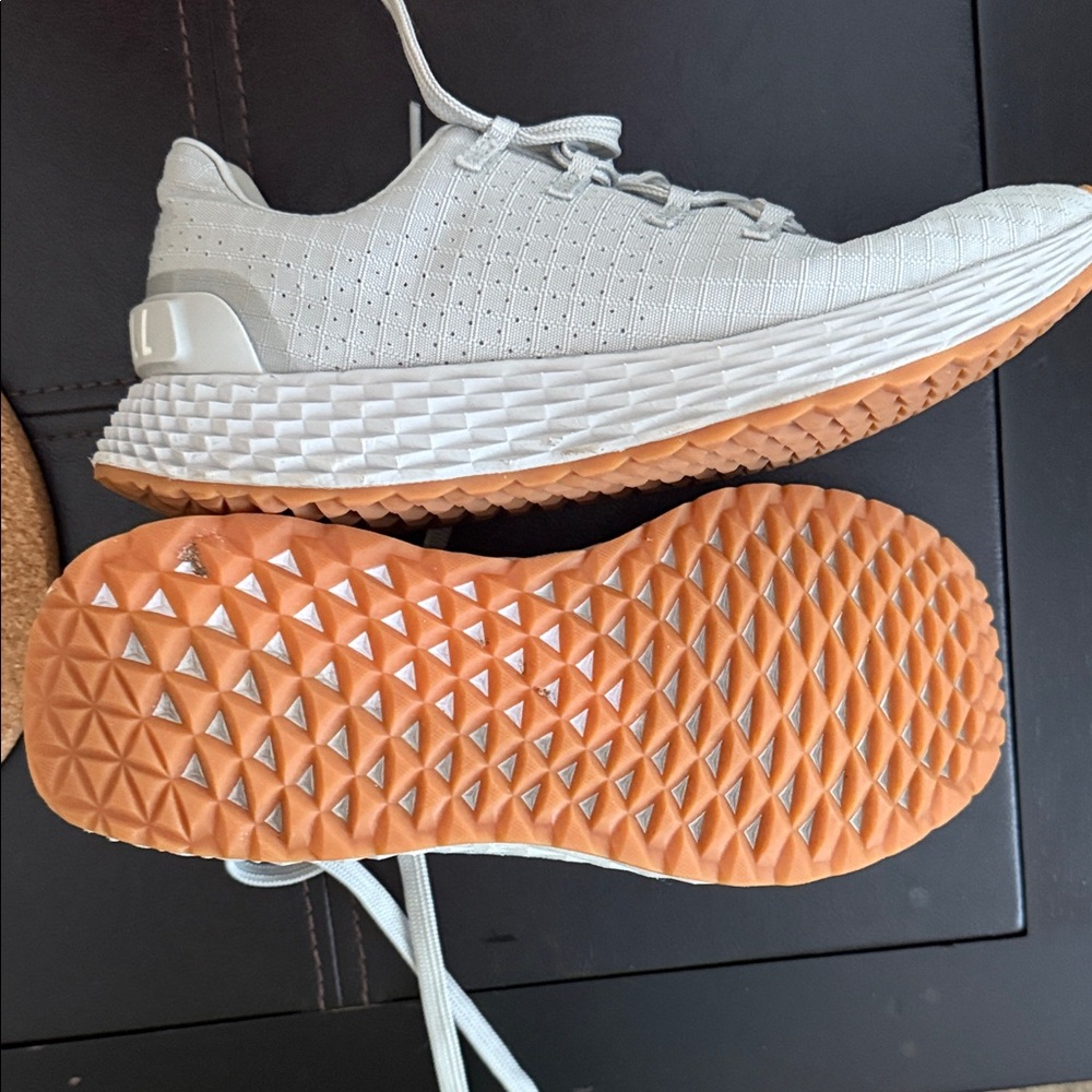 NOBULL Light Gray Training Shoes - Picture 3 of 3